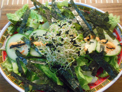 asian lettuce add alfafa, wakame