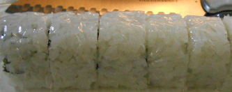 how to cut a sushi roll